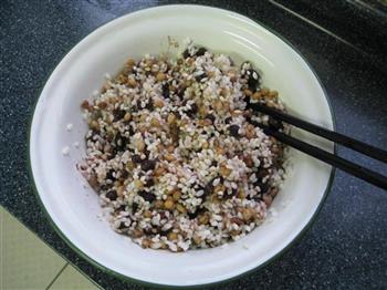 红豆青稞粽子的做法步骤7