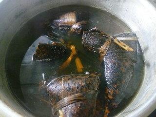 宁波碱水粽的做法步骤13