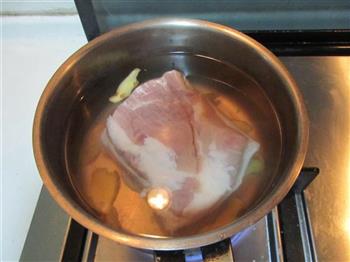 四季豆回锅肉的做法步骤1