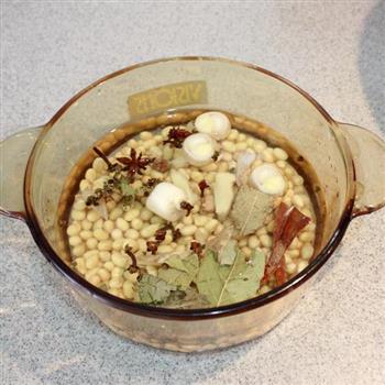 卤煮黄豆的做法步骤3