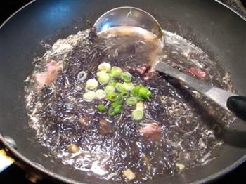 牛肉虾干紫菜汤的做法步骤8
