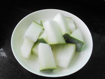 冬瓜薏米排骨汤的做法图解3