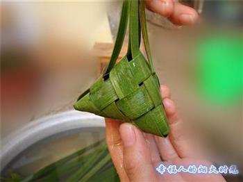 云南传统粽子的做法图解10