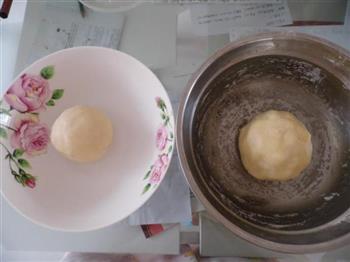豆沙菊花酥的做法步骤1