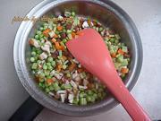 腊肠豌豆焖饭的做法步骤4