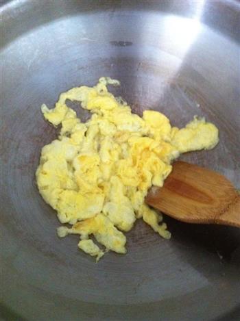 玉米肉松蛋炒饭的做法步骤4