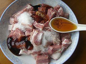 板栗鲜肉粽的做法步骤2
