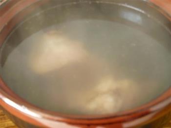 参芪香菇大骨汤的做法步骤5
