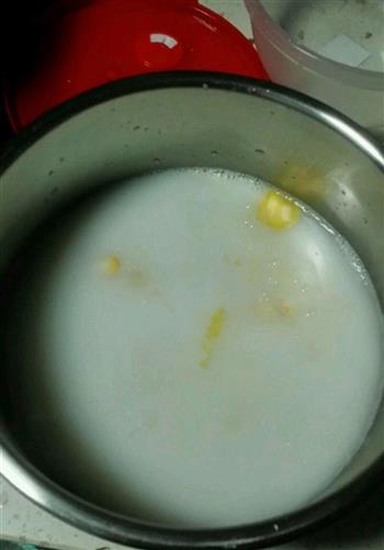 奶香玉米浓汤的做法图解5