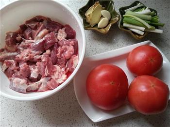 番茄牛肉的做法步骤1