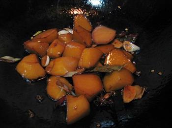 麻辣红烧土豆的做法步骤7