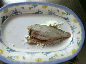 香煎小黄鱼的做法步骤4