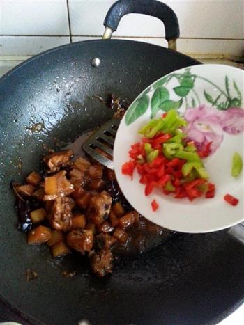 麻辣土豆烩鸡翅的做法步骤10