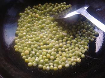 干煸豌豆的做法步骤4