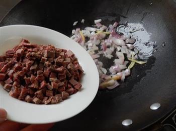胡萝卜牛肉焖饭的做法步骤7