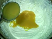 酸奶香草冰激凌的做法步骤4