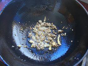 滑子菇炖生鱼的做法图解4