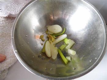 手撕杏鲍菇煎蛋的做法步骤3