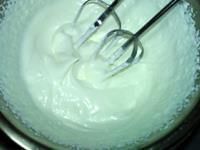 焦糖牛奶冰激凌的做法步骤2