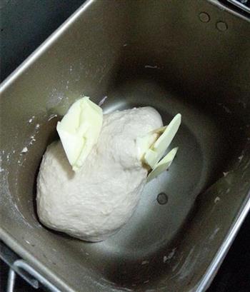 肉桂葡萄干面包的做法步骤2