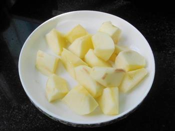 苹果杏仁无花果甜汤的做法步骤2
