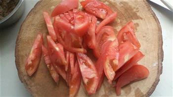 西红柿牛肉炖土豆的做法步骤2
