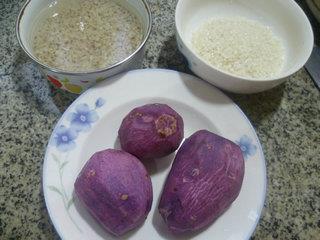 紫薯薏米仁大米粥的做法图解1