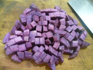 紫薯薏米仁大米粥的做法图解4