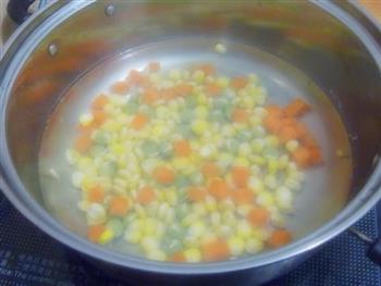 玉米蔬菜沙拉的做法图解2