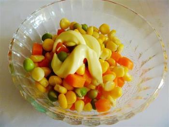 玉米蔬菜沙拉的做法图解3