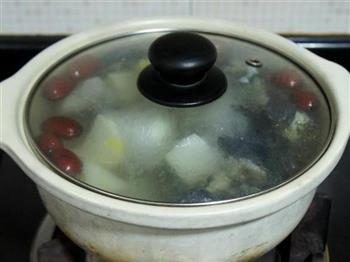竹丝鸡红枣萝卜汤的做法步骤7