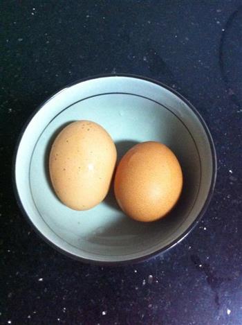 鸡蛋米酒黑芝麻汤圆的做法图解3