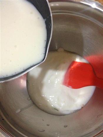 酸奶慕斯的做法步骤3