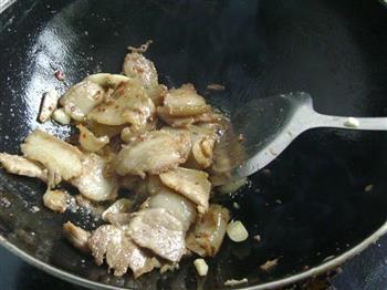 青椒回锅肉的做法步骤4