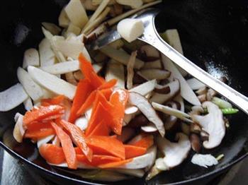 香菇茭白炒肉片的做法步骤8