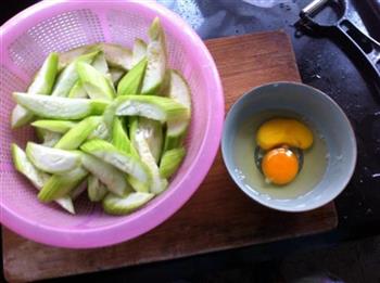 丝瓜炒鸡蛋的做法步骤1
