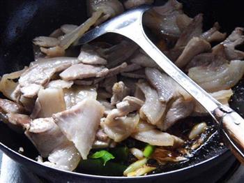 豆豉尖椒回锅肉的做法步骤9