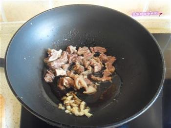 白菜豆皮炖牛肉的做法图解2