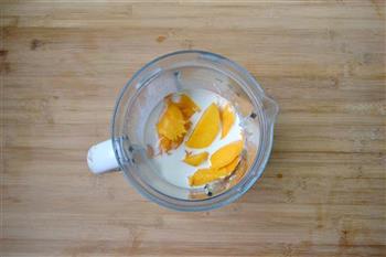 芒果酸奶棒冰的做法步骤6