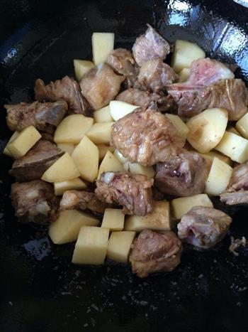 青辣椒煮排骨土豆的做法图解9