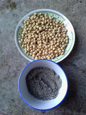 豆浆黑芝麻糊的做法步骤1