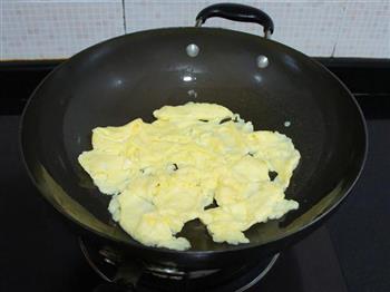 韭菜炒鸡蛋的做法步骤7