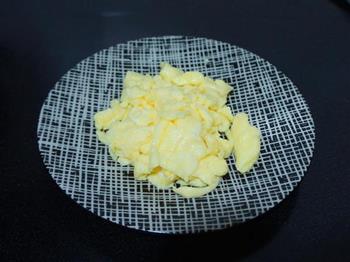 韭菜炒鸡蛋的做法步骤8