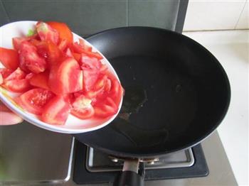 番茄鲟鱼片的做法步骤3