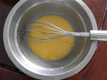 鸡蛋豆渣蒸糕的做法步骤1