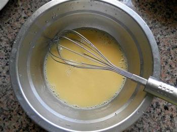 鸡蛋豆渣蒸糕的做法步骤2