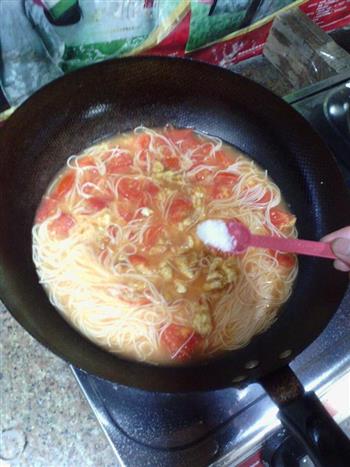 番茄鸡蛋龙须面的做法步骤9
