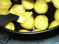 炸土豆丸的做法步骤16