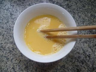 梅干菜鸡蛋炒饭的做法步骤3
