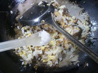 梅干菜鸡蛋炒饭的做法步骤6